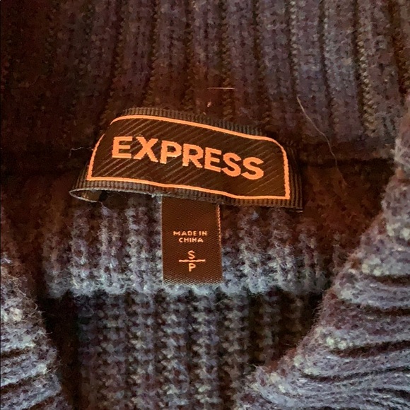 Express Sweater - Picture 2 of 3